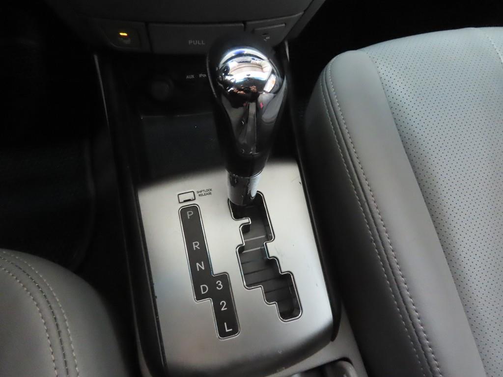 HYUNDAI Avante - Vista 12