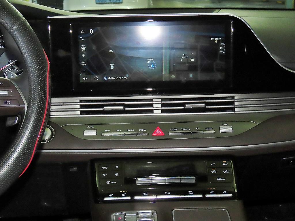 HYUNDAI Grandeur - Vista 11