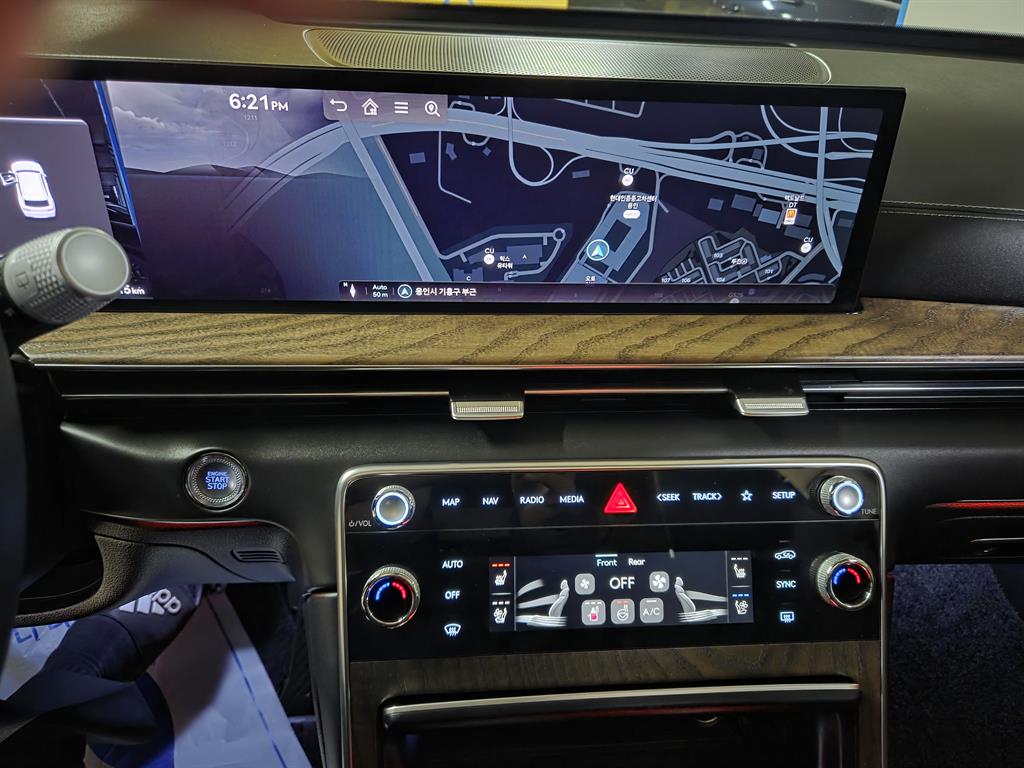 Genesis GV80 - Vista 8