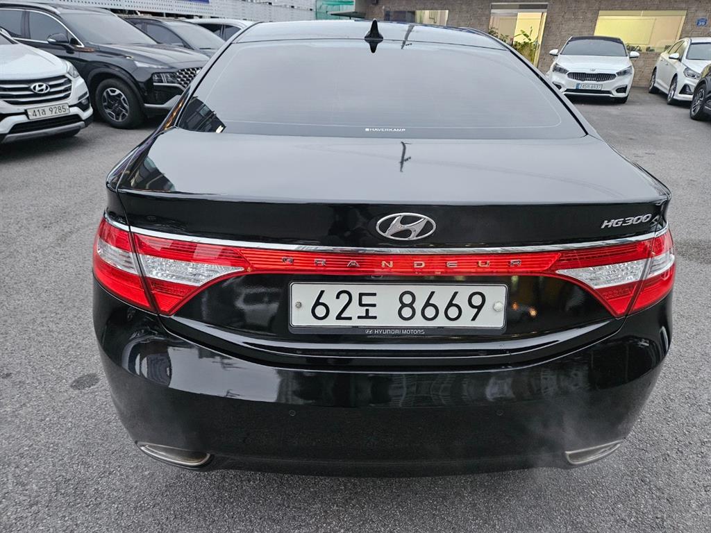 HYUNDAI Grandeur - Vista 4