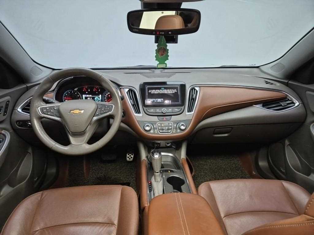 Chevrolet Malibu - Vista 7