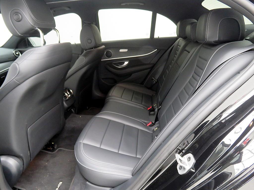 Mercedes Benz E class - Vista 7