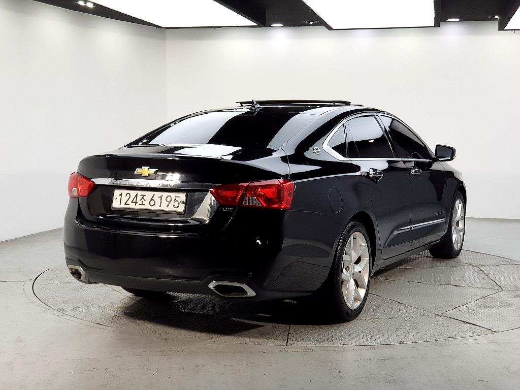 Chevrolet Impala - Vista 4