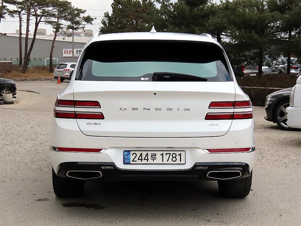 Genesis GV80 - Vista 4