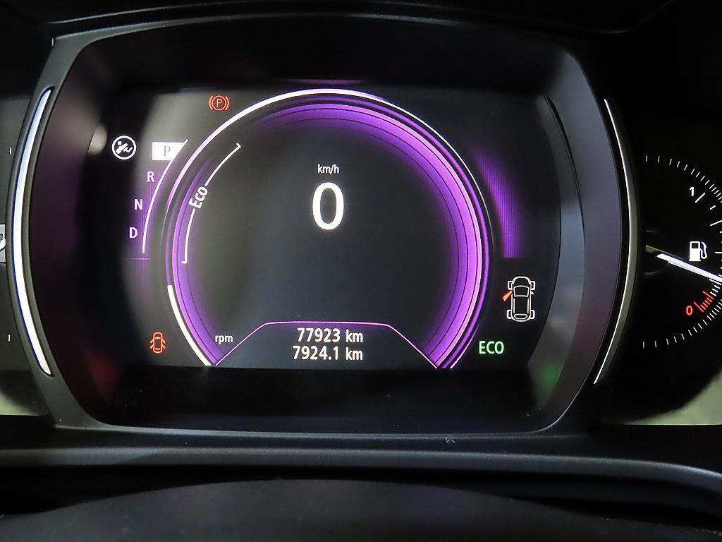 SAMSUNG QM6 - Vista 9