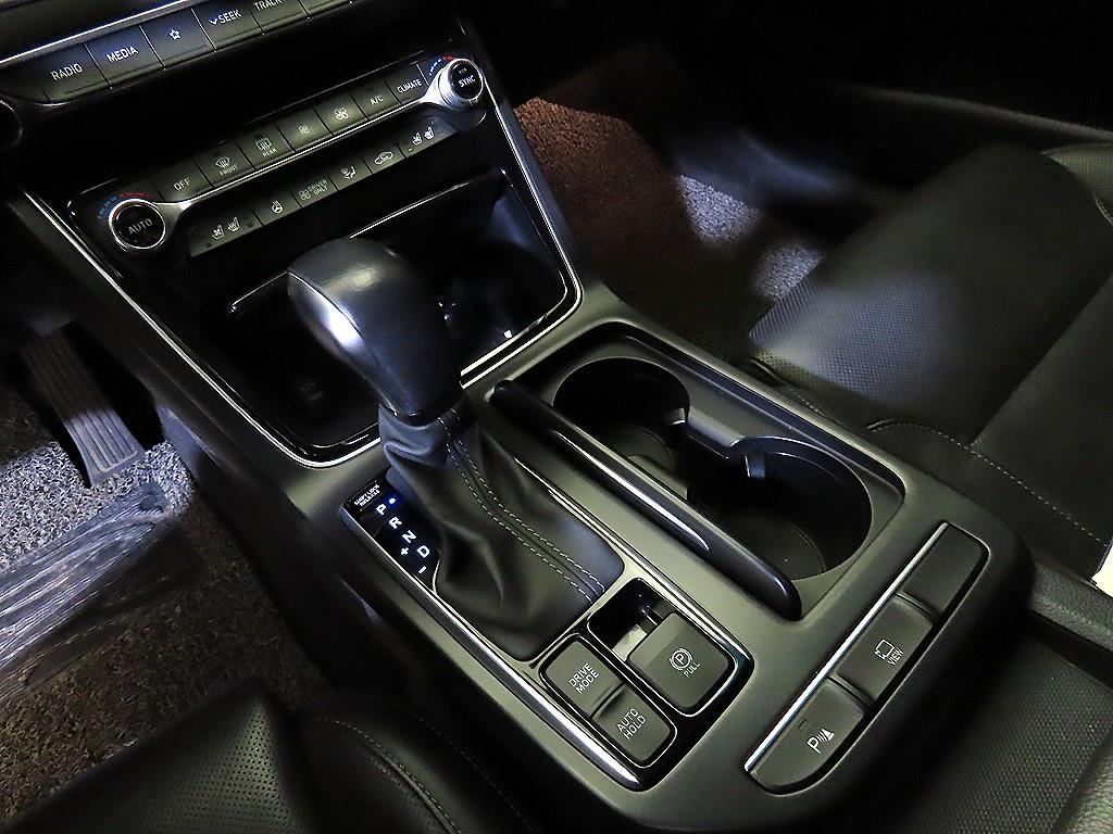 HYUNDAI Grandeur - Vista 12