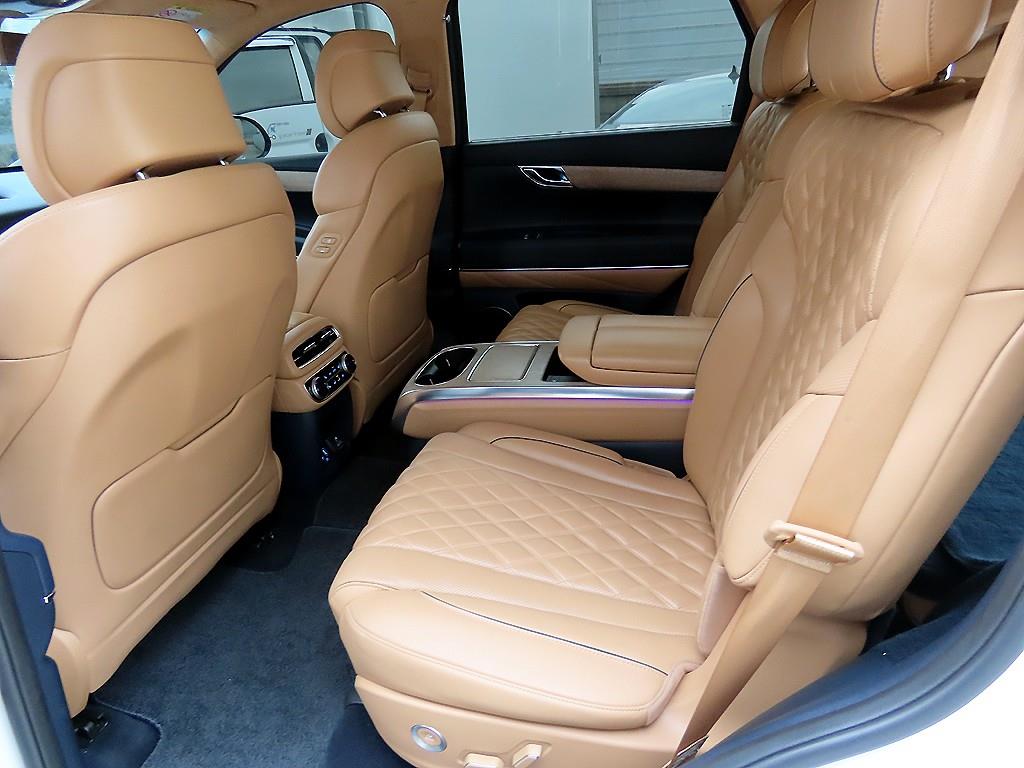 Genesis GV80 - Vista 6