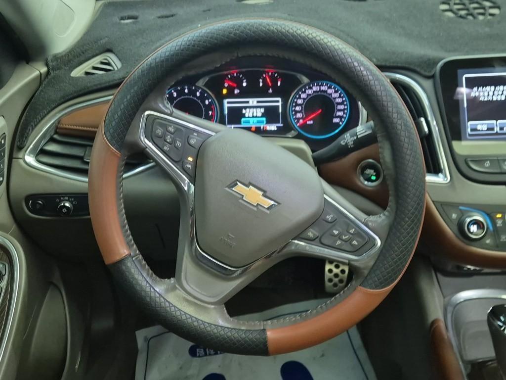 Chevrolet Malibu - Vista 9