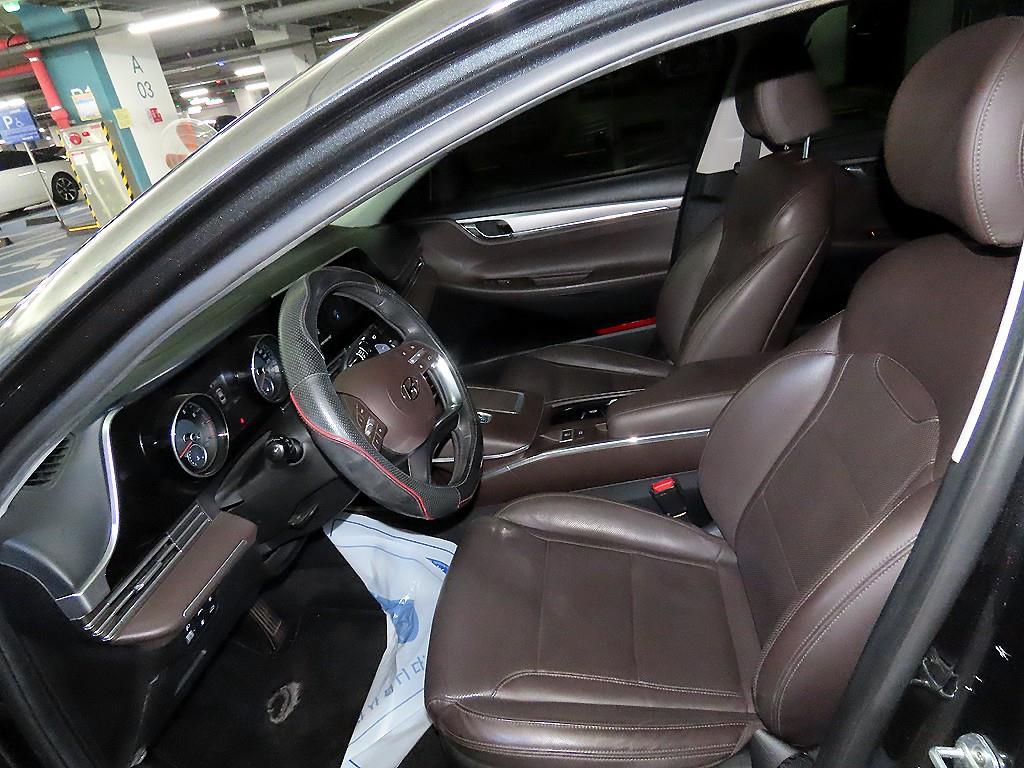 HYUNDAI Grandeur - Vista 6