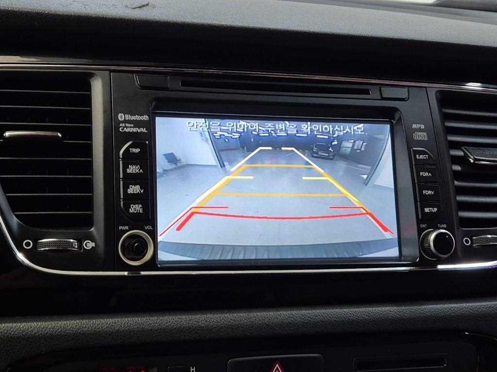 KIA Carnival 2016 Blanco - Importación desde Corea - HF Imports Iquique - Foto 15