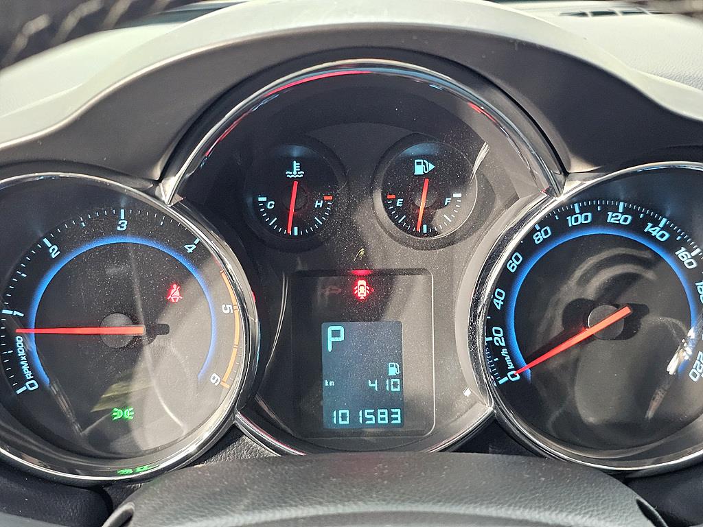 Chevrolet Cruise - Vista 7