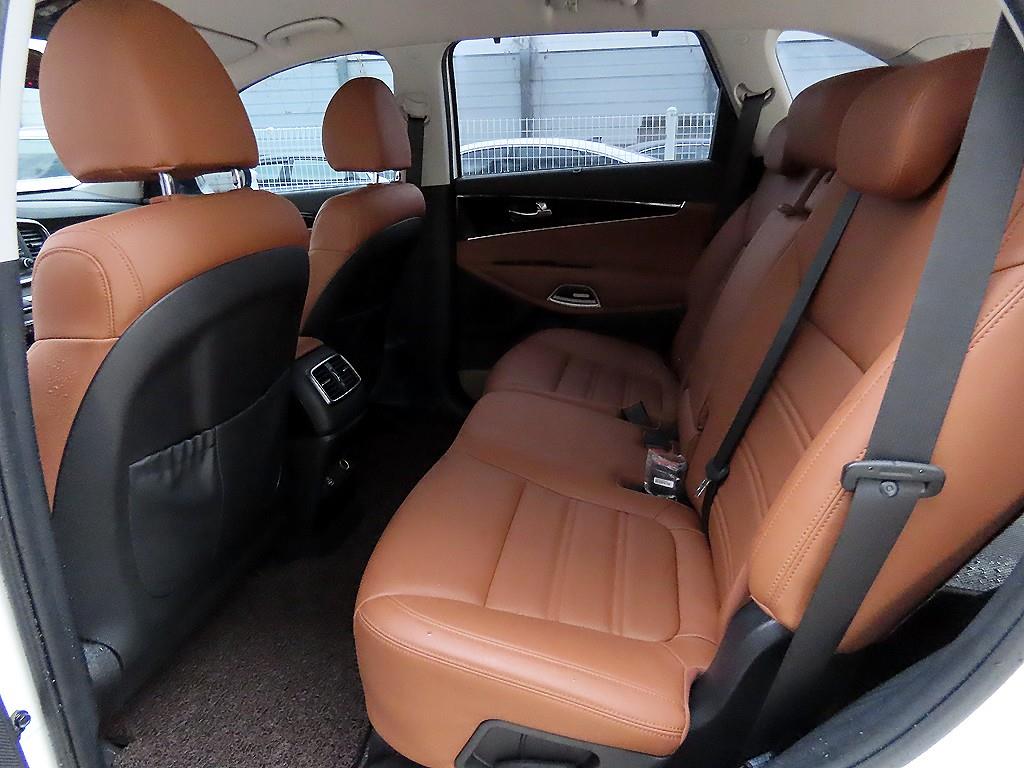 KIA Sorento - Vista 6