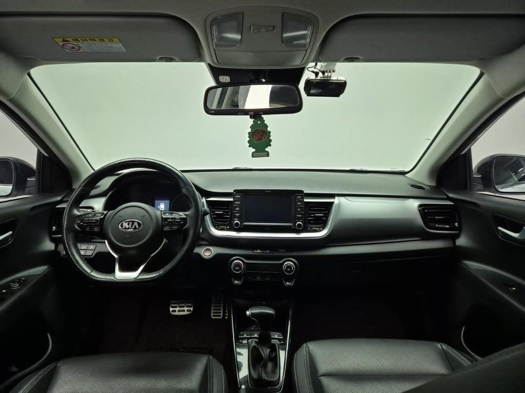 KIA Stonic 2018 Blanco - Importación desde Corea - HF Imports Iquique - Foto 16