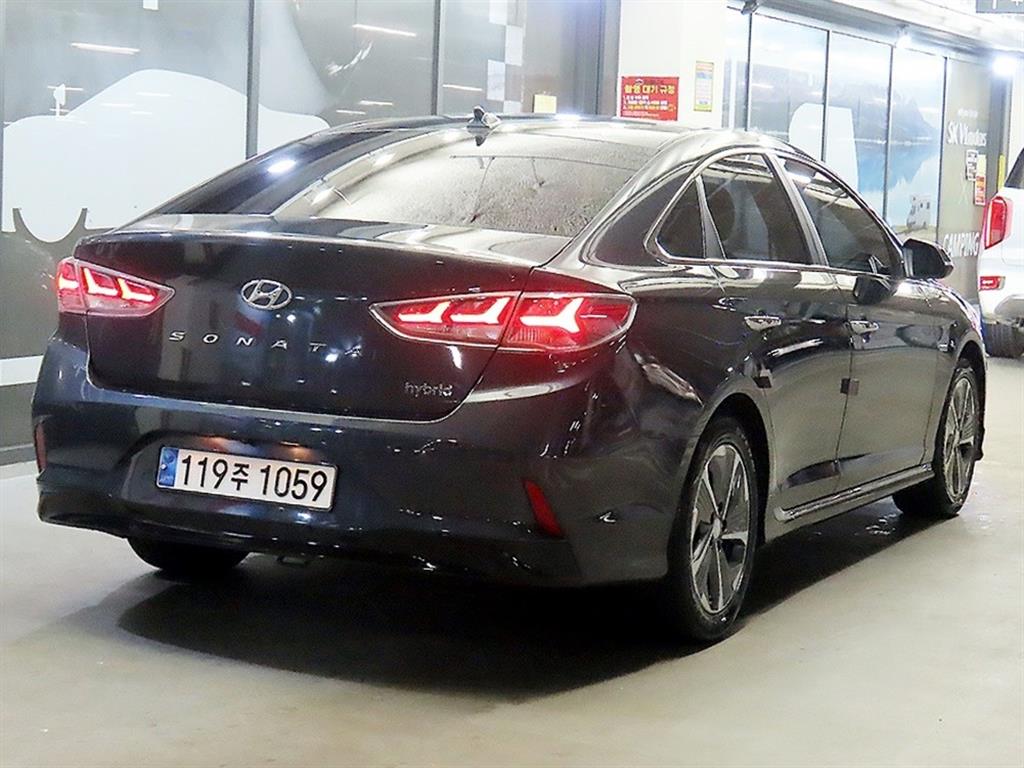 HYUNDAI Sonata - Vista 4