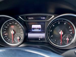 Mercedes Benz GLA Class - Vista 12