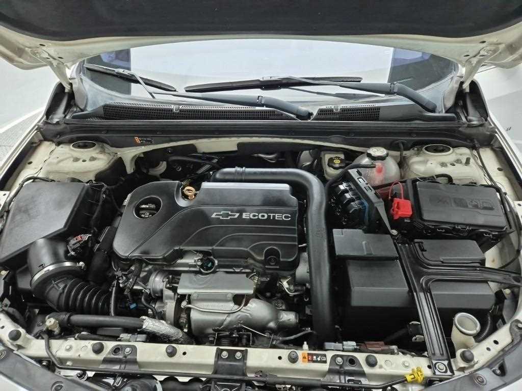 Chevrolet Malibu - Vista 5