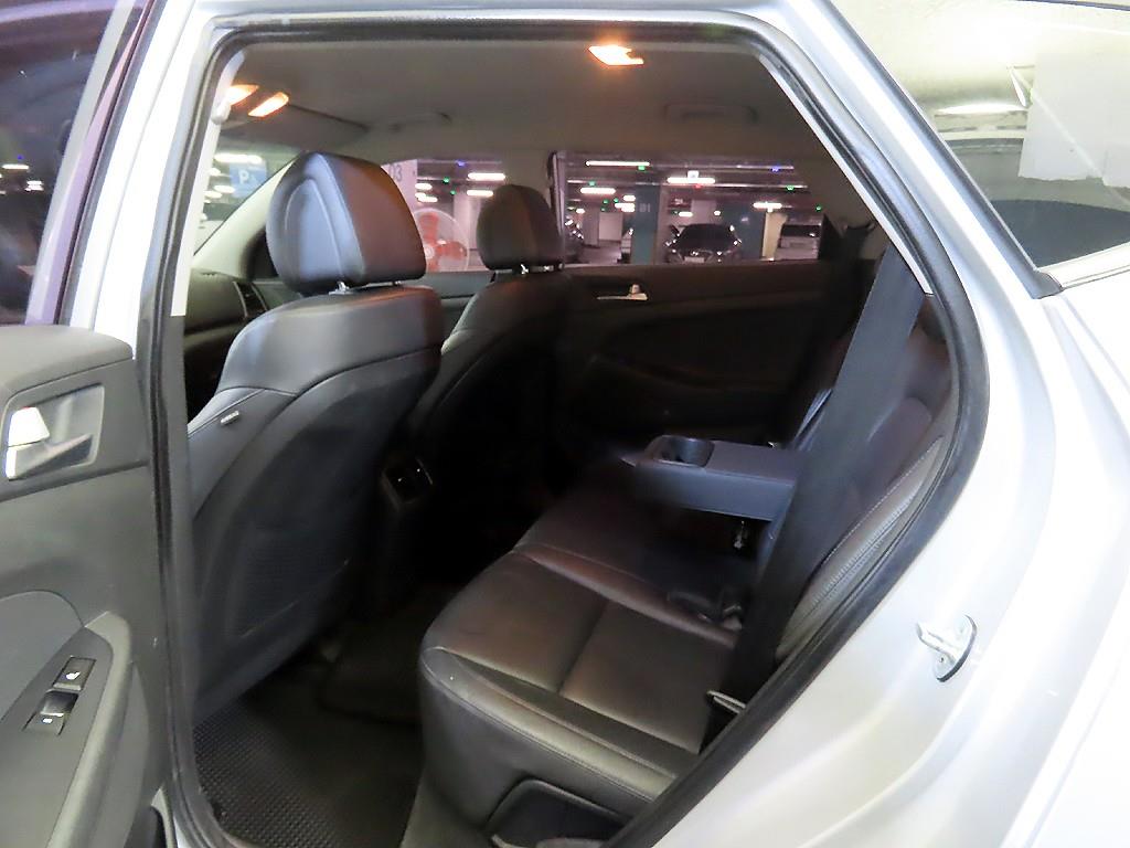 HYUNDAI Tucson - Vista 7