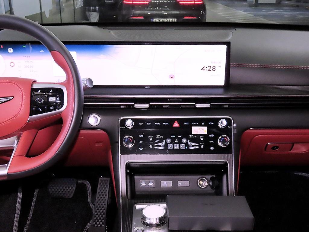 Genesis GV80 - Vista 11