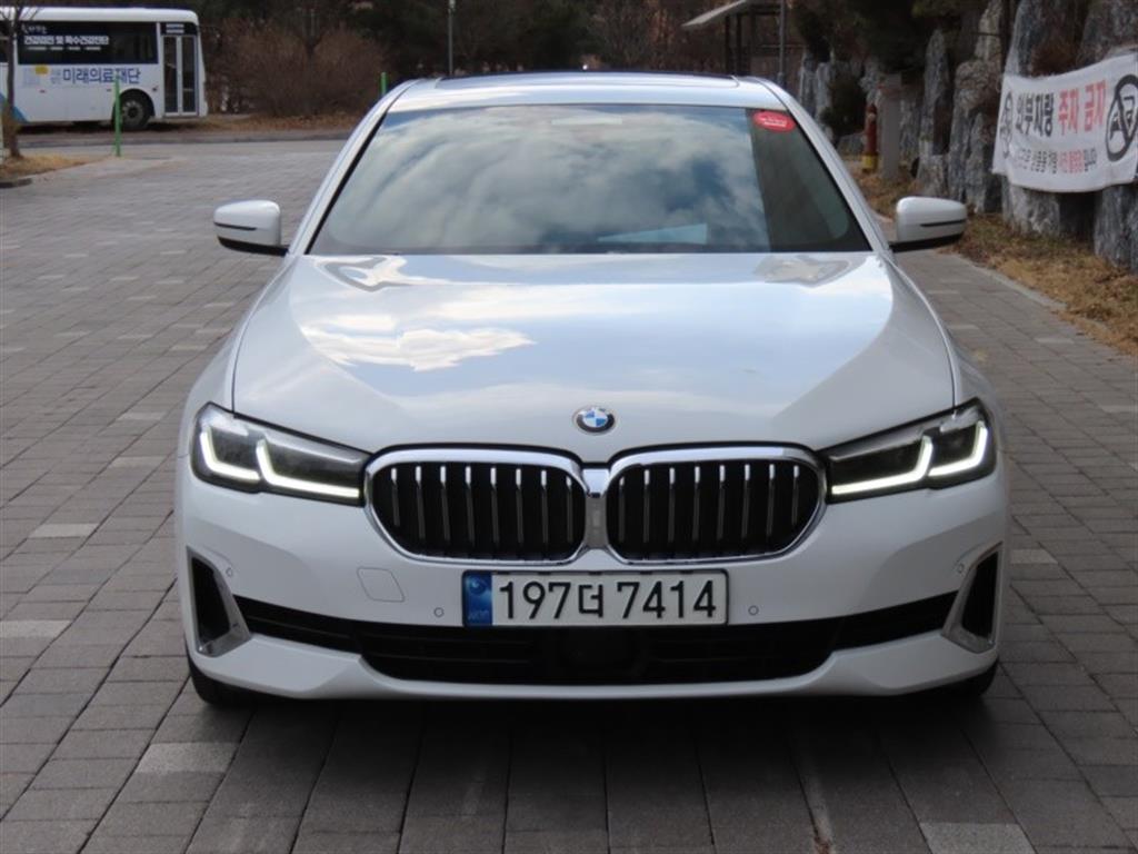 BMW 5 Series 2023 - Importación desde Corea - HF Imports Iquique - Foto 1