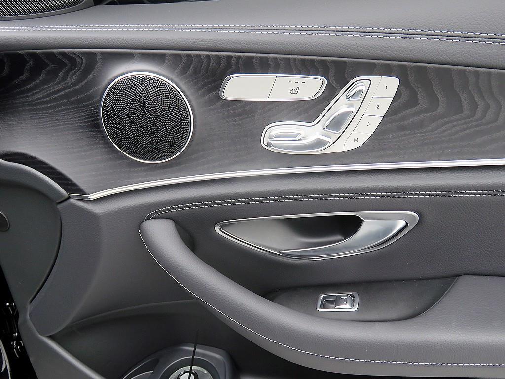 Mercedes Benz E class - Vista 11