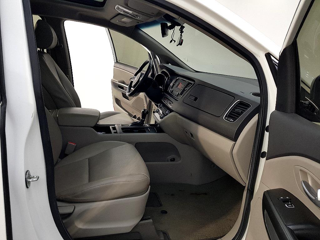 KIA Carnival 2015 Blanco - Importación desde Corea - HF Imports Iquique - Foto 14