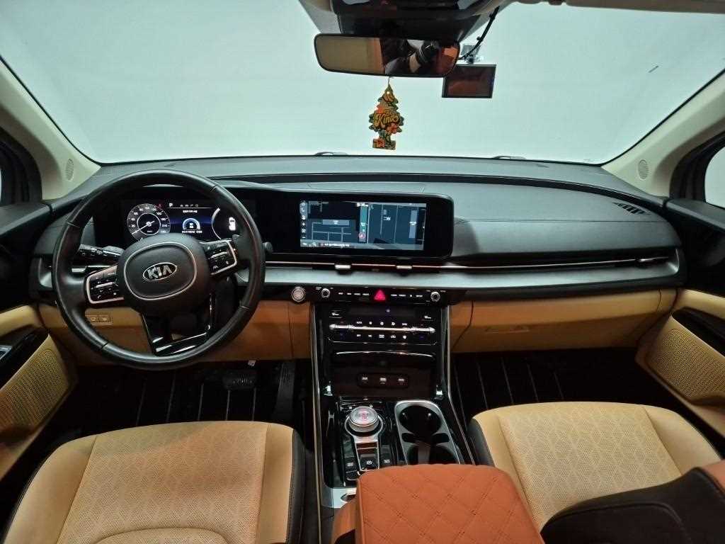 KIA Carnival - Vista 7