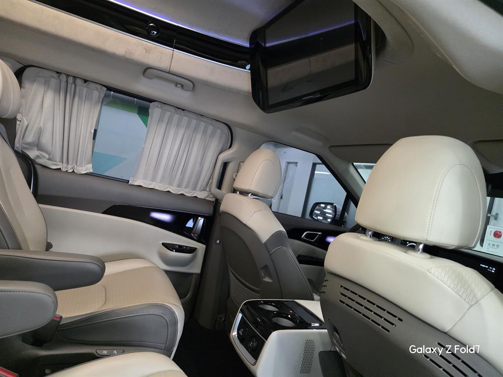 KIA Carnival - Vista 5