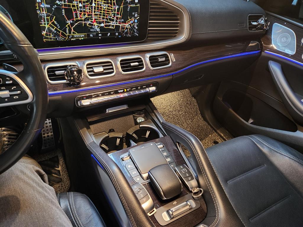 Mercedes Benz GLE Class - Vista 11