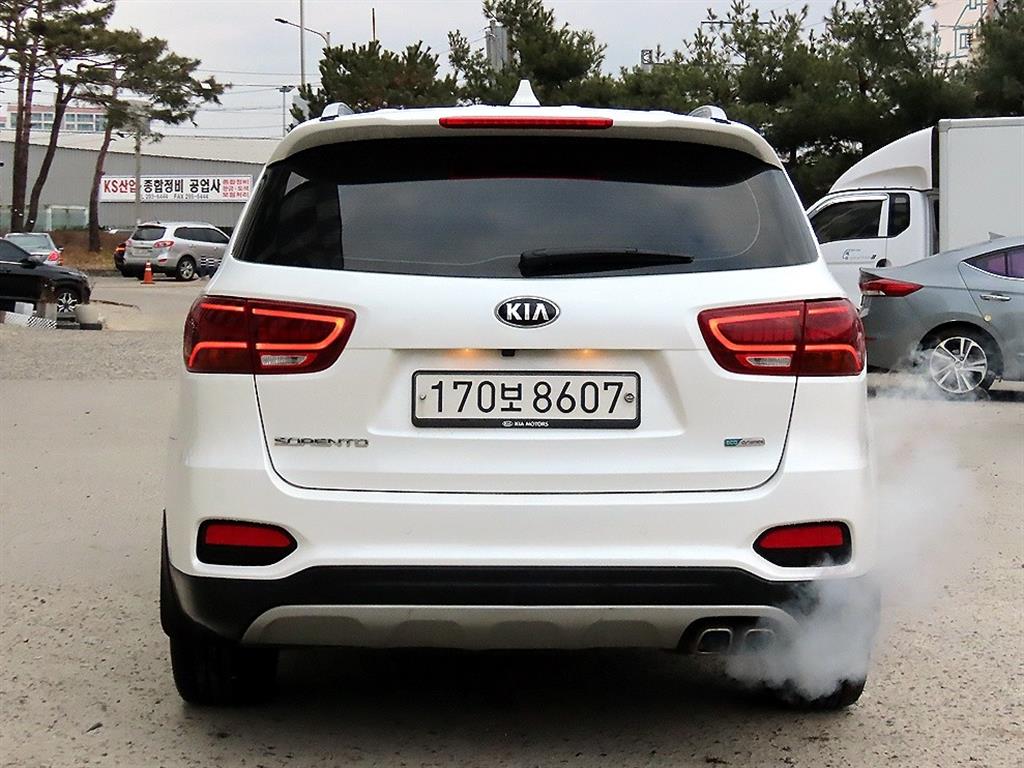 KIA Sorento - Vista 4