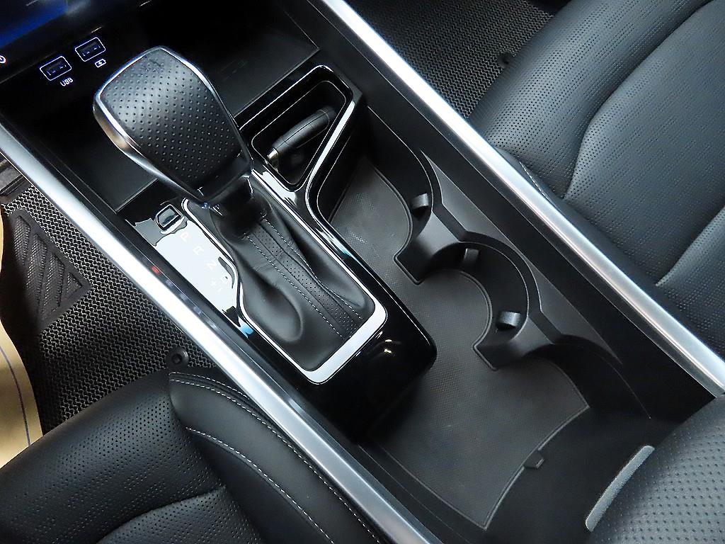 Ssangyong Torres - Vista 10