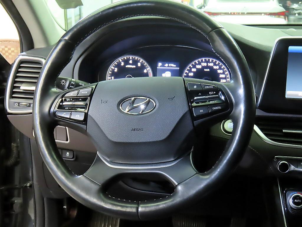 HYUNDAI Grandeur - Vista 8