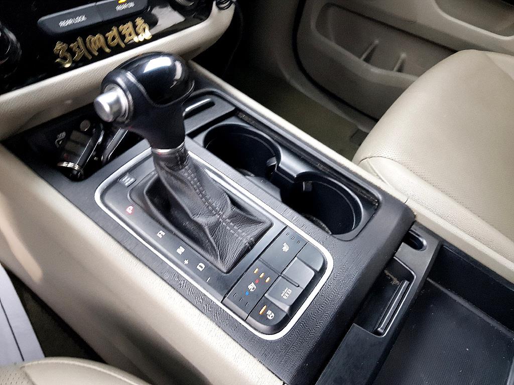 KIA Carnival 2015 Plateado - Importación desde Corea - HF Imports Iquique - Foto 13