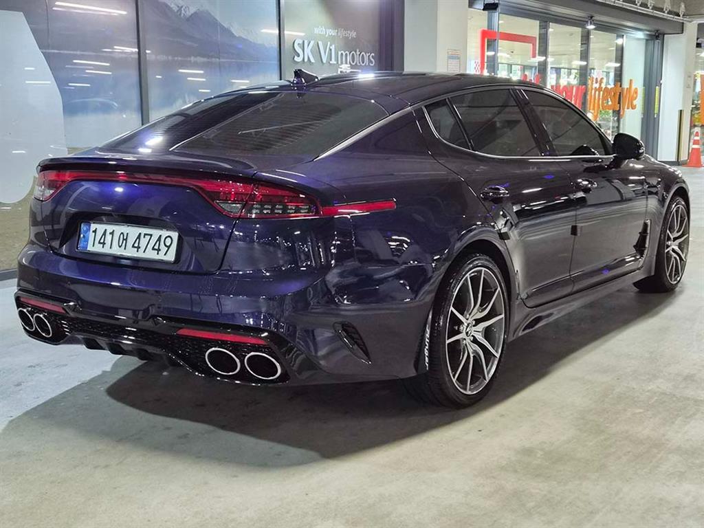 KIA Stinger - Vista 4