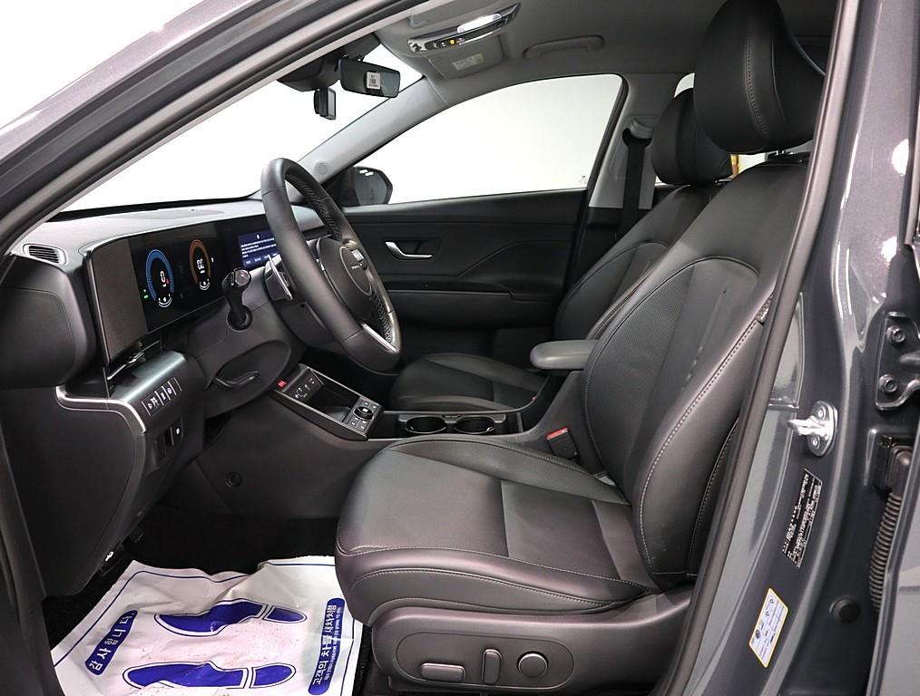 HYUNDAI Kona - Vista 8