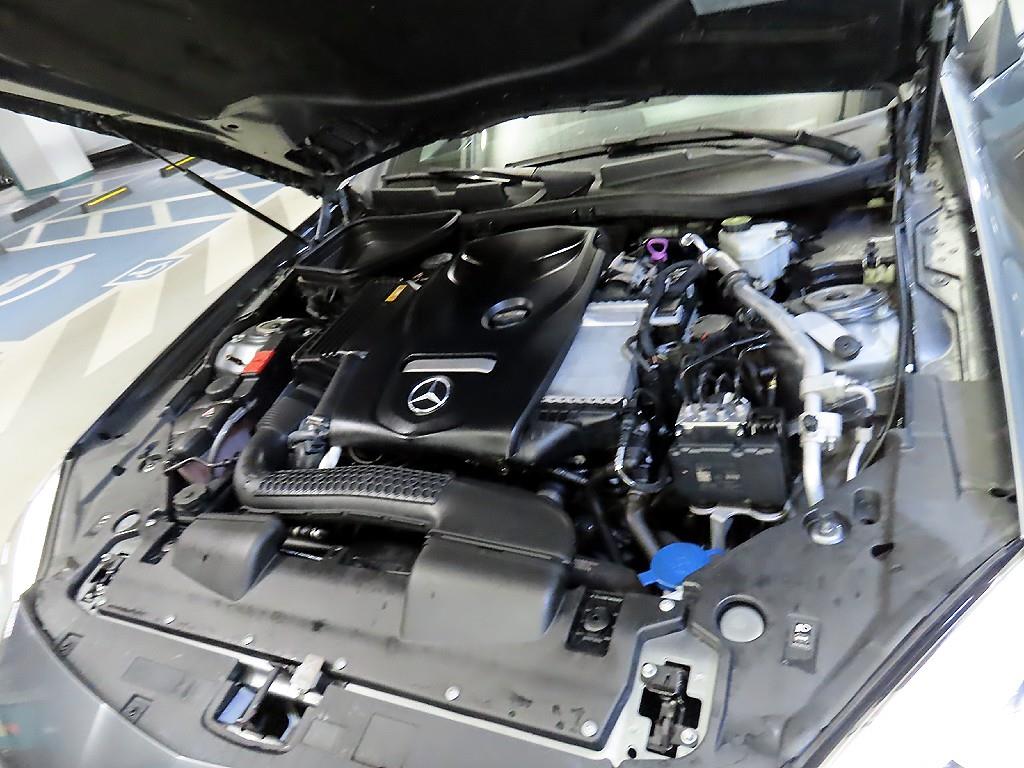 Mercedes Benz SLC Class 2017 Gris - Importación desde Corea - HF Imports Iquique - Foto 19