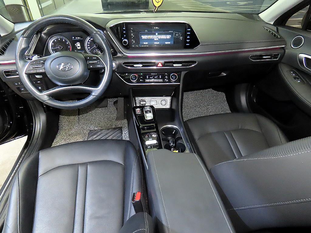 HYUNDAI Sonata - Vista 10