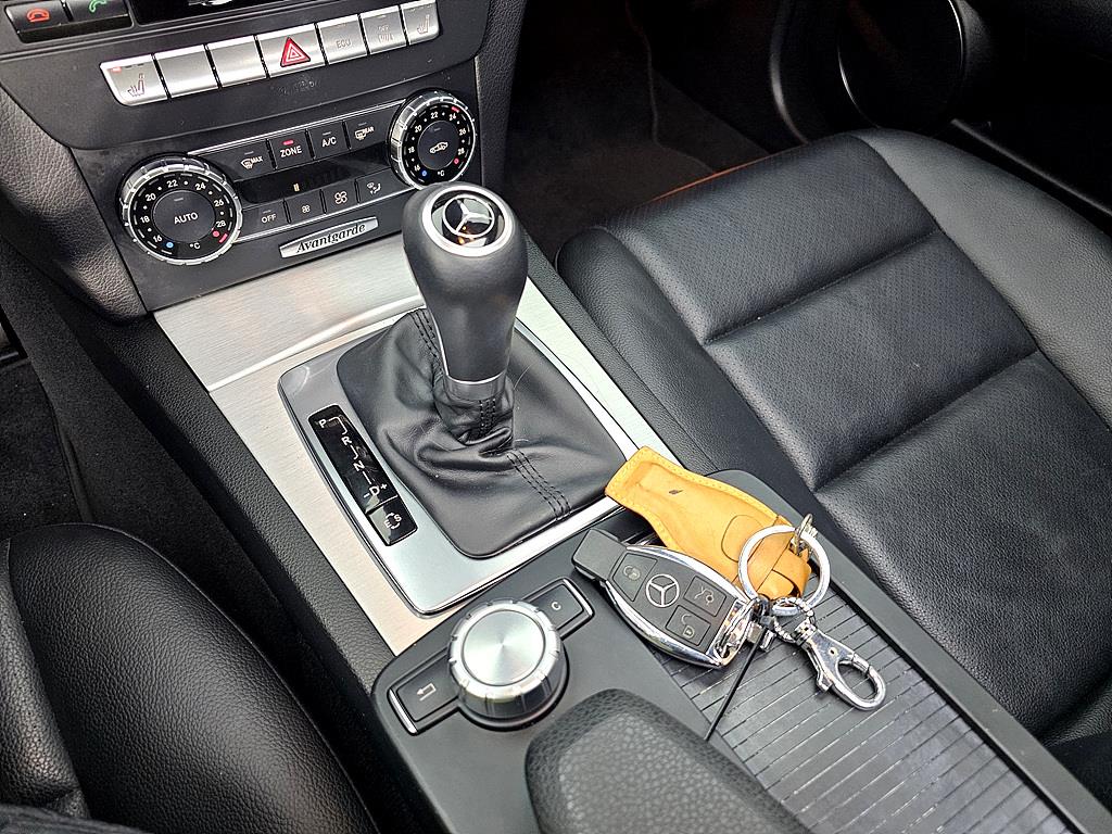 Mercedes Benz C Class 2013 Blanco - Importación desde Corea - HF Imports Iquique - Foto 14