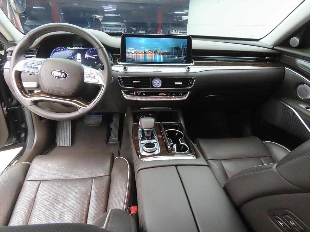KIA K9 - Vista 7
