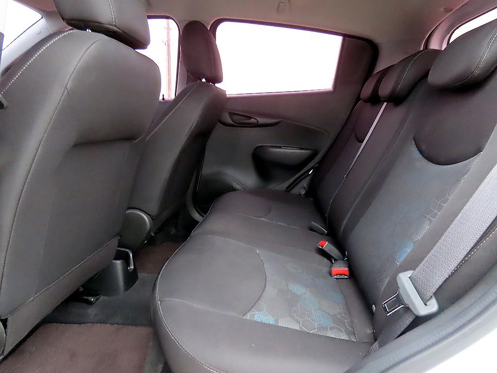 Chevrolet Spark - Vista 6