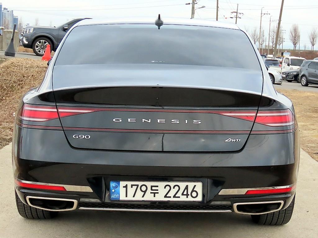 Genesis G90 - Vista 4