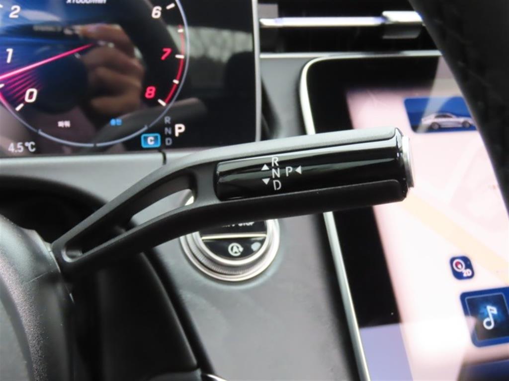 Mercedes Benz E class - Vista 11