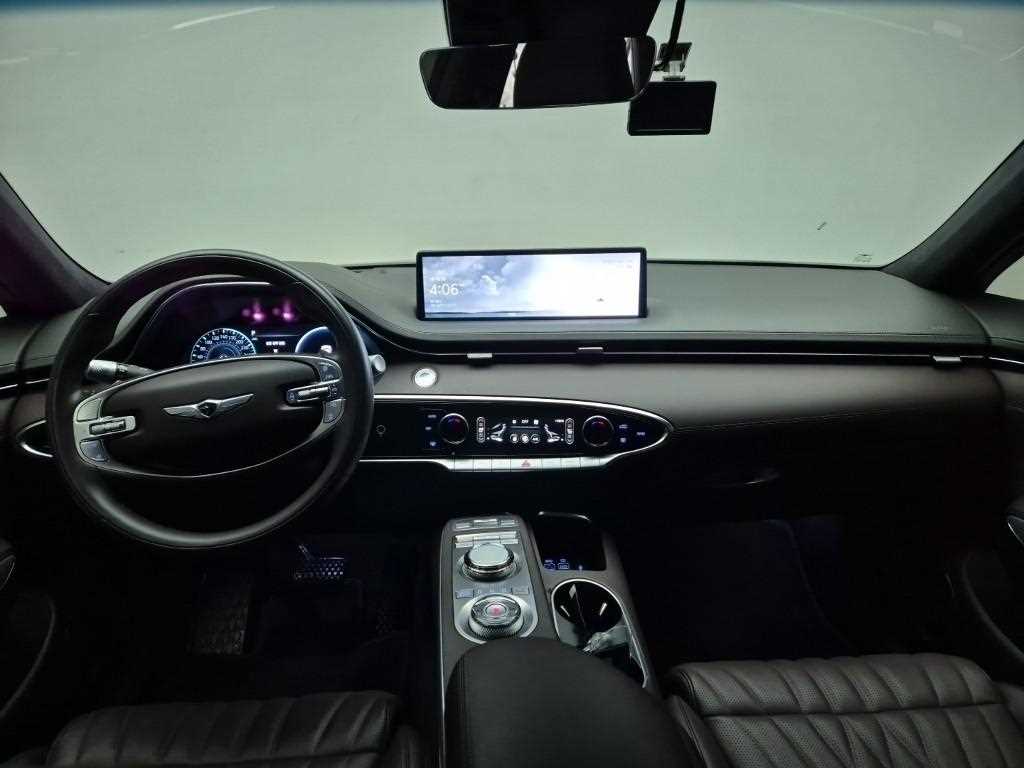 Genesis GV70 - Vista 7