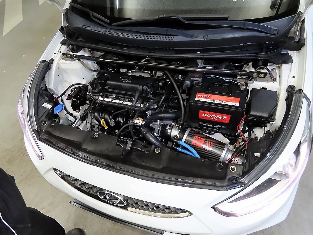 HYUNDAI Accent 2014 Blanco - Importación desde Corea - HF Imports Iquique - Foto 18