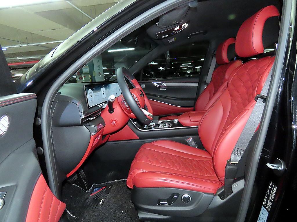 Genesis GV80 - Vista 6