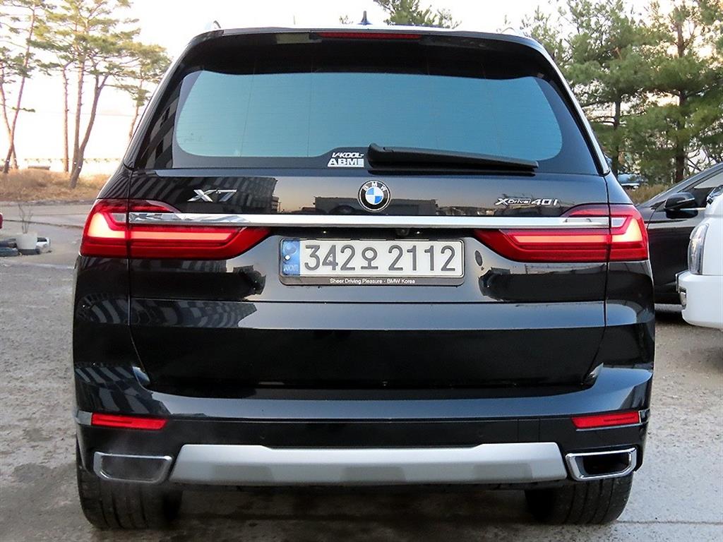 BMW X7 - Vista 4