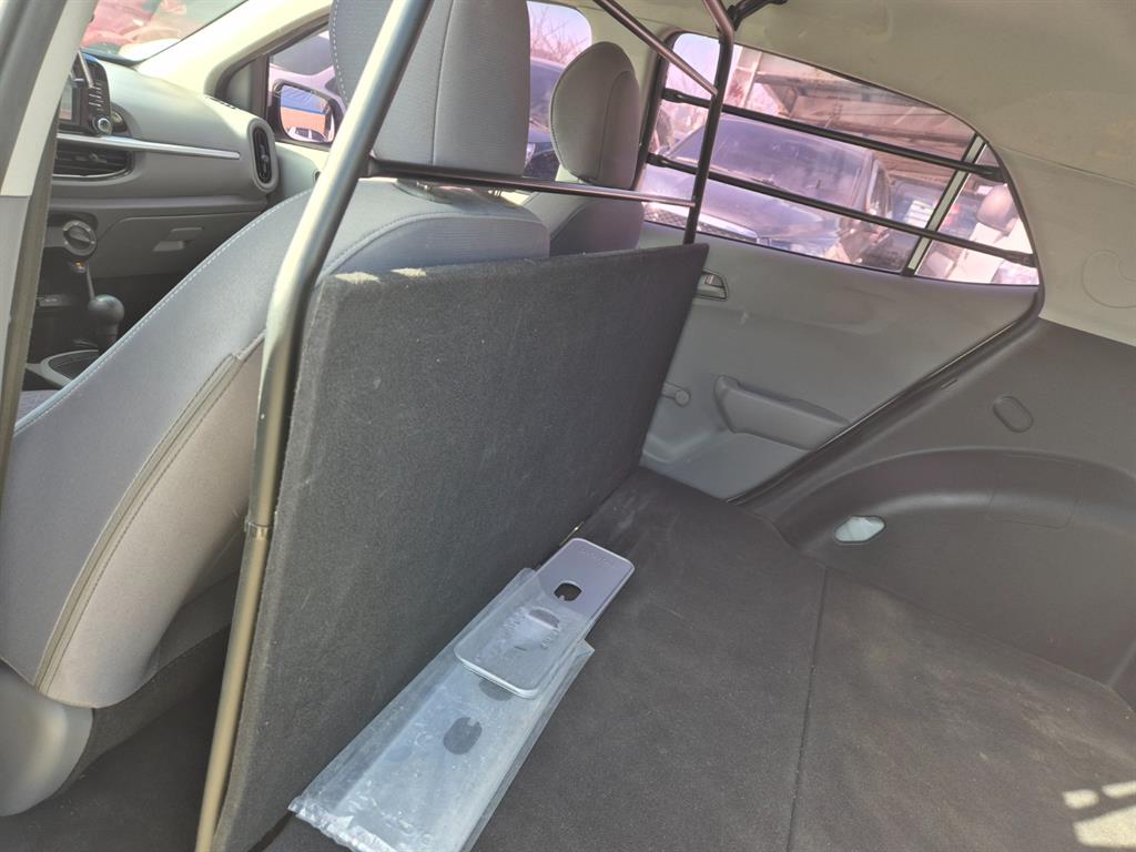 KIA Morning - Vista 11