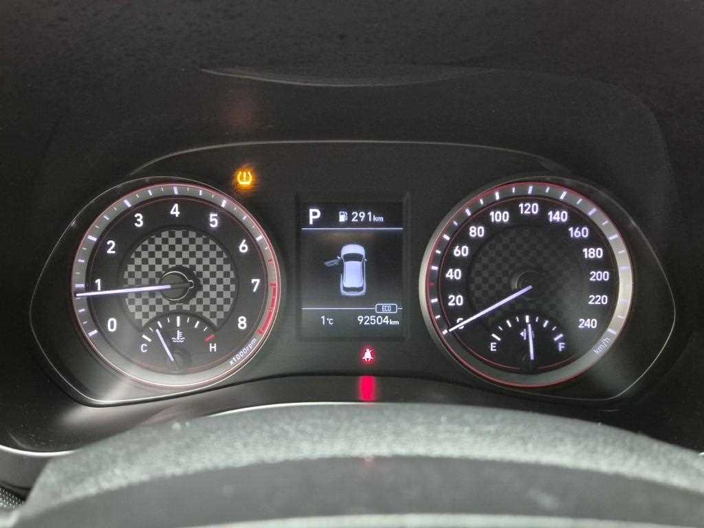 HYUNDAI Veloster - Vista 6