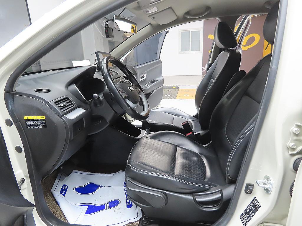 KIA Morning 2016 Blanco - Importación desde Corea - HF Imports Iquique - Foto 13