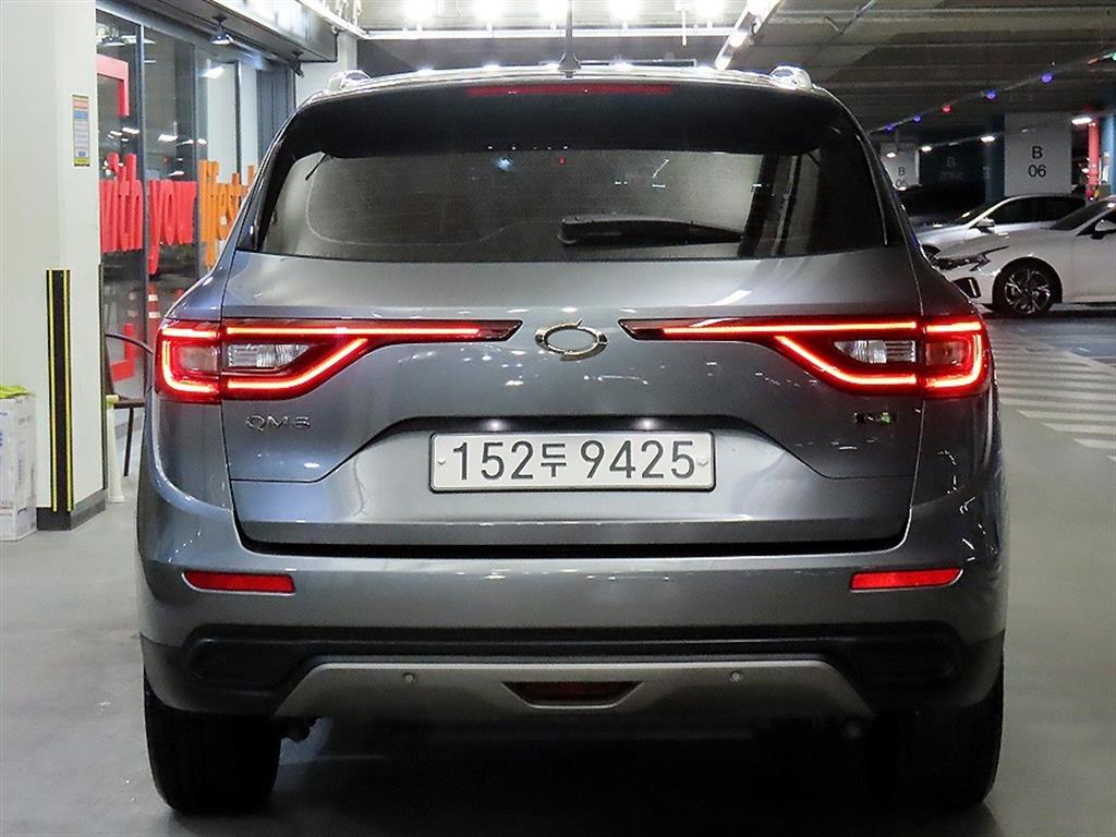 SAMSUNG QM6 - Vista 5