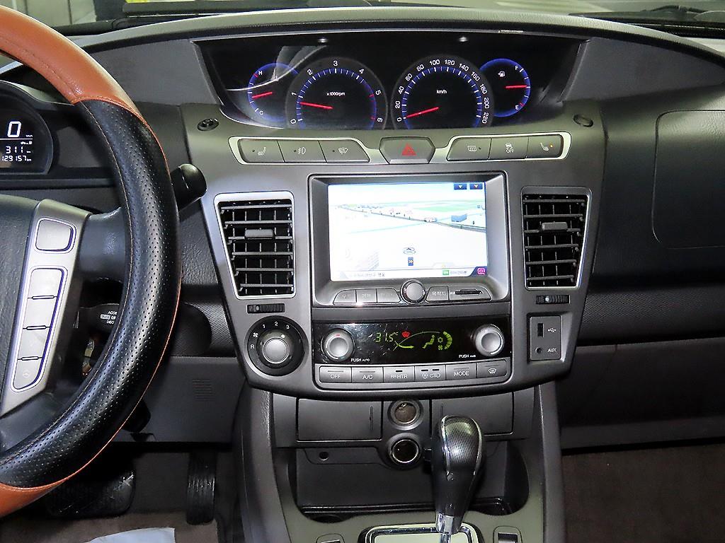 Ssangyong Korando - Vista 11